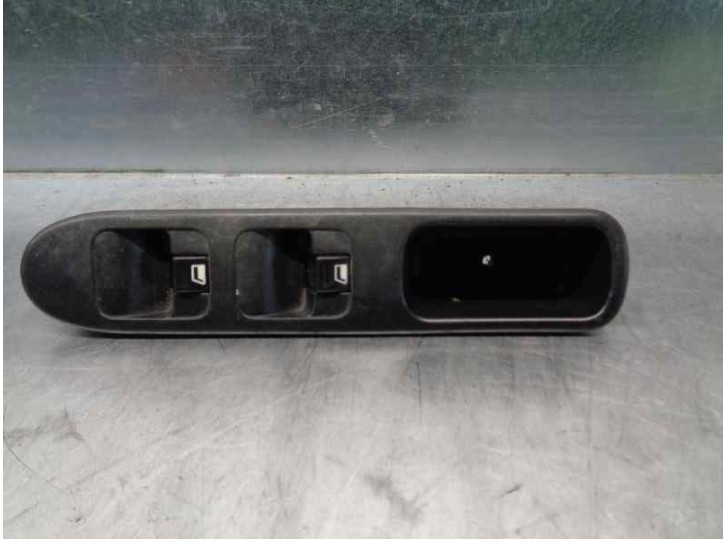 Recambio de mando elevalunas delantero izquierdo para peugeot 307 (s1) xr clim referencia OEM IAM 6554E4 