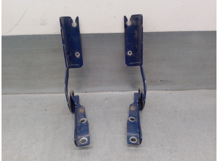 Replacement bonnet hinge for Fiat Scudo Combi (272) 2.0 JTDm OEM IAM reference 1499346080 
