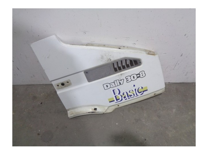 Recambio de aleta delantera derecha para iveco 30 8 1 2.5 referencia OEM IAM 93923132 BLANCA 