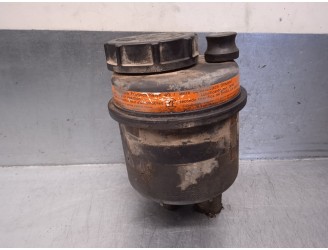 Recambio de deposito servo para iveco 30 8 1 2.5 referencia OEM IAM 8188037  