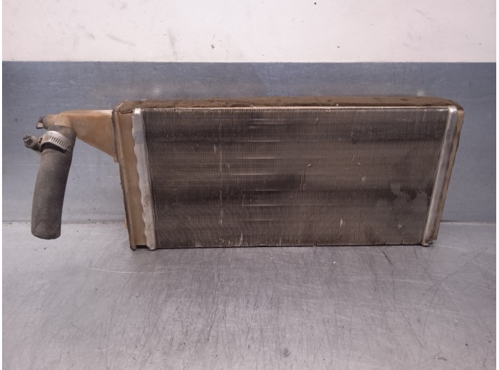 Recambio de radiador calefaccion / aire acondicionado para iveco 30 8 1 2.5 referencia OEM IAM 93933970  