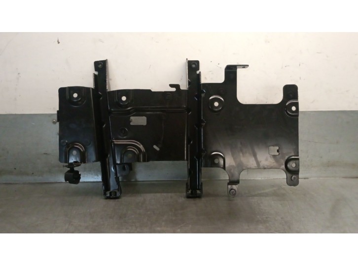 Recambio de cajon bateria para opel corsa f (p2jo) corsa-e (68) referencia OEM IAM 9841537880 