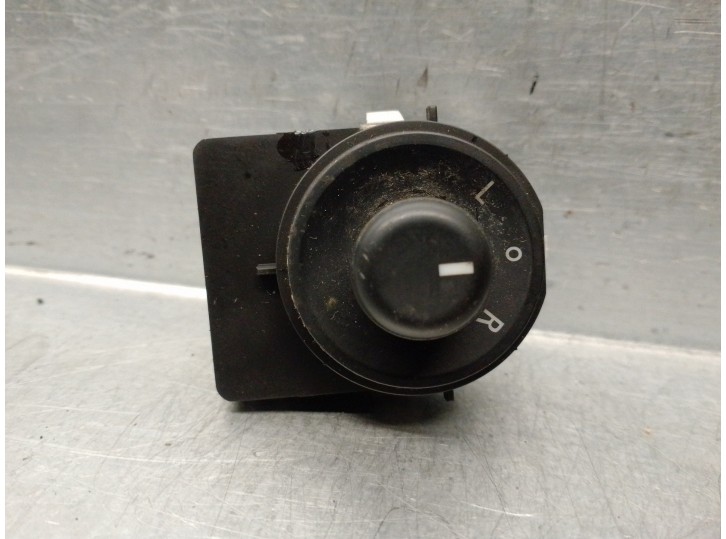 Recambio de mando retrovisor para opel karl 1.0 12v referencia OEM IAM 95328440 