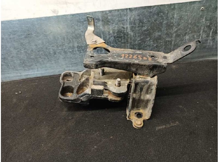 Recambio de soporte motor para citroën c1 1.0 cat (384f) referencia OEM IAM 1813J6 