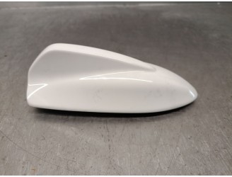 Antenna replacement part for Volvo V40 Hatchback (525) D3 OEM IAM reference 31667592 