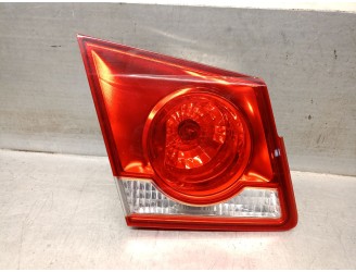 Recambio de piloto trasero izquierdo para chevrolet cruze (j300) 1.6 referencia OEM IAM 95130772 95130772 