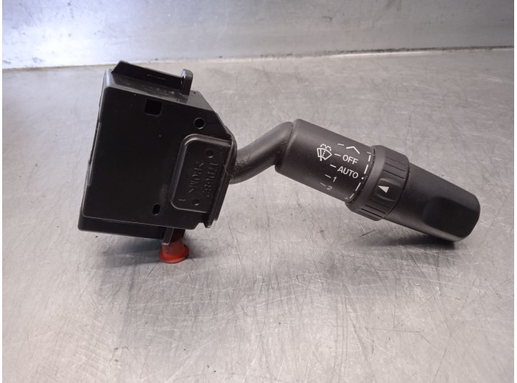 Recambio de mando limpia para mazda 3 berlina (bk) 1.6 crdt active referencia OEM IAM 17D682 