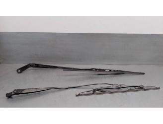 Recambio de brazo limpia delantero derecho para seat arosa (6h1) 1.7 sdi cat (aku) referencia OEM IAM 6X1955409  