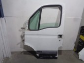Recambio de puerta delantera izquierda para renault master desde ´98 2.2 diesel referencia OEM IAM 4667867 BLANCA 5 PUERTAS