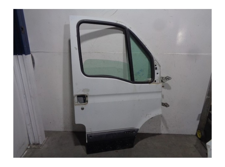 Recambio de puerta delantera derecha para renault master desde ´98 2.2 diesel referencia OEM IAM 4667868 BLANCA 5 PUERTAS