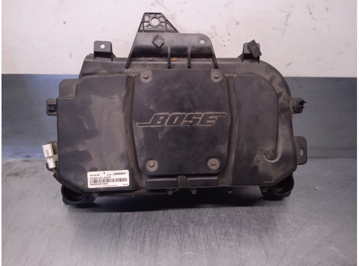 Recambio de sistema audio / radio cd para mazda 3 berlina (bk) 1.6 crdt active referencia OEM IAM BP4K66960 BOSE