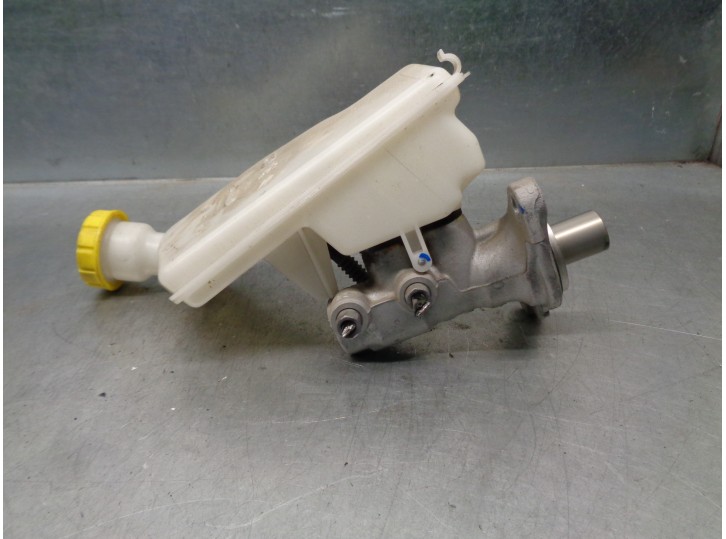 Recambio de bomba freno para peugeot 208 1.2 12v e-vti referencia OEM IAM 4601R7  