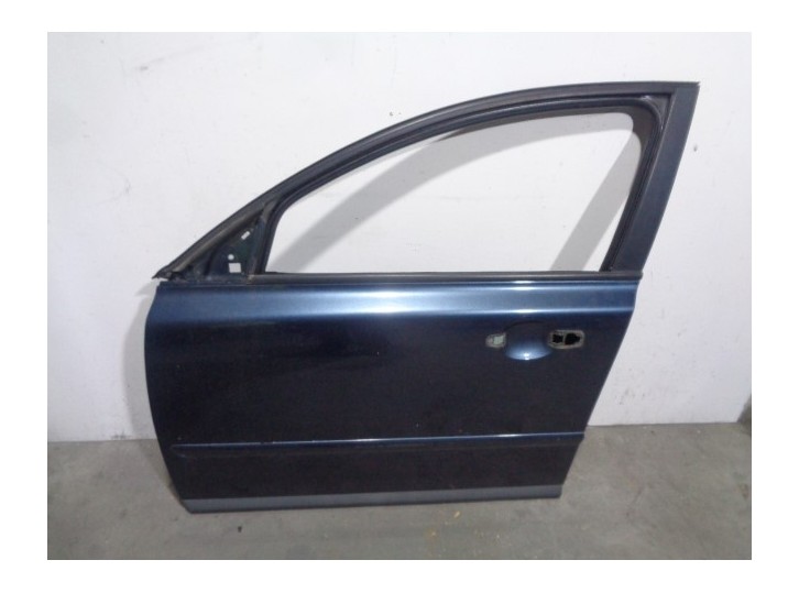 Recambio de puerta delantera izquierda para volvo v50 familiar 2.0 diesel cat referencia OEM IAM 31335440 AZUL 5 PUERTAS