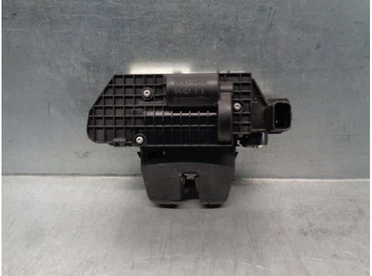 Recambio de cerradura maletero / porton para peugeot 208 1.2 12v e-vti referencia OEM IAM 3 PINES 5 PUERTAS