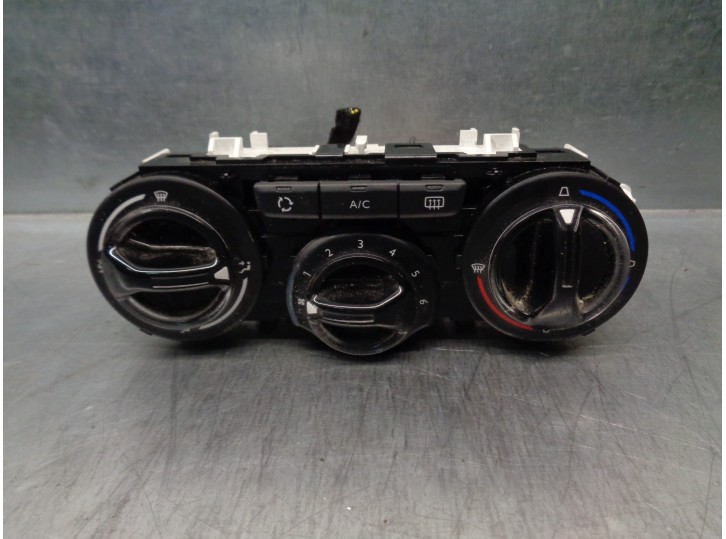 Recambio de mando calefaccion / aire acondicionado para peugeot 208 1.2 12v e-vti referencia OEM IAM 9819611577 