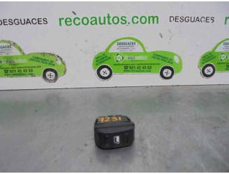 Recambio de mando elevalunas delantero izquierdo para citroën xsara coupe 1.9 diesel referencia OEM IAM 
