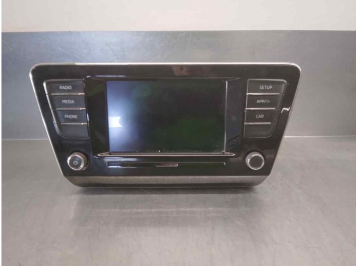 Recambio de sistema navegacion gps para skoda superb (3v3) active referencia OEM IAM 3V0035871C 