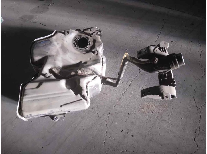 Recambio de deposito combustible para skoda superb (3v3) active referencia OEM IAM 3Q0201021GB CAMPA