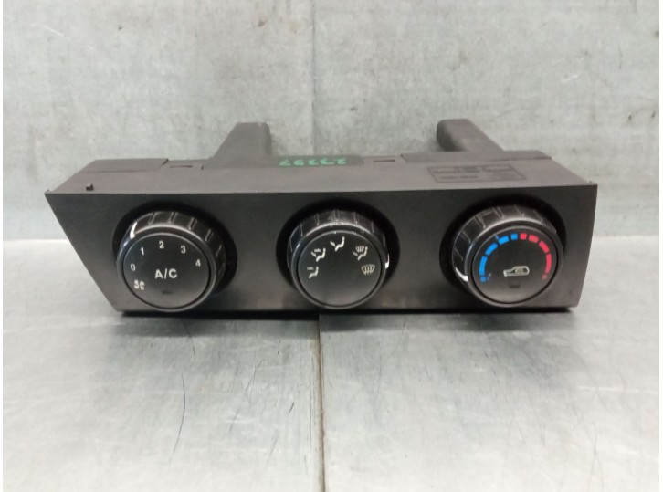 Recambio de mando calefaccion / aire acondicionado para ssangyong actyon 2.0 td cat referencia OEM IAM 687003100 6870031000HCH 