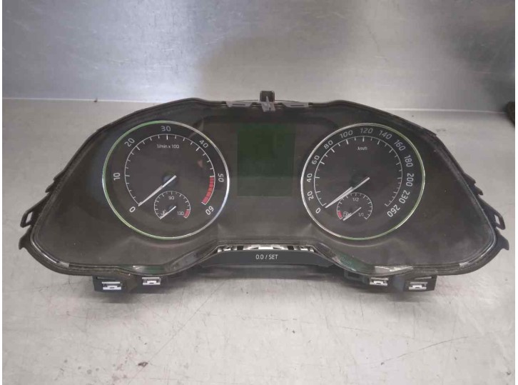Recambio de cuadro instrumentos para skoda superb (3v3) active referencia OEM IAM 3V0920741B A2C53427456 VDO
