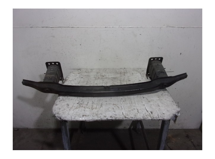 Recambio de refuerzo paragolpes delantero para bmw x5 (e70) 3.0 turbodiesel cat referencia OEM IAM 51117165458 DE HIERRO 