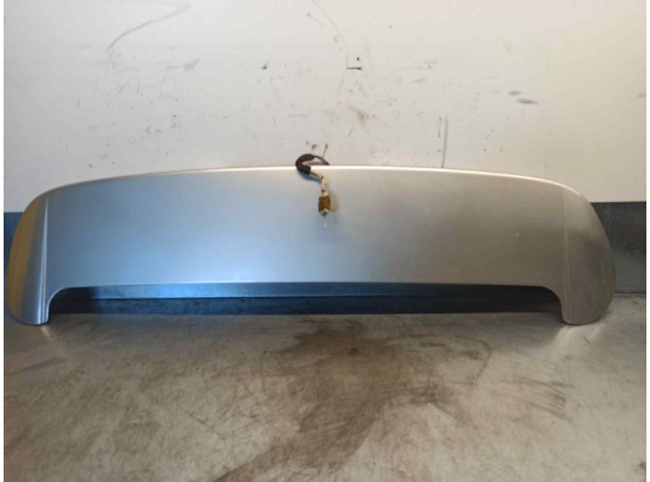 Recambio de aleron trasero para toyota previa (r30) 2.0 turbodiesel cat referencia OEM IAM 7608528070 