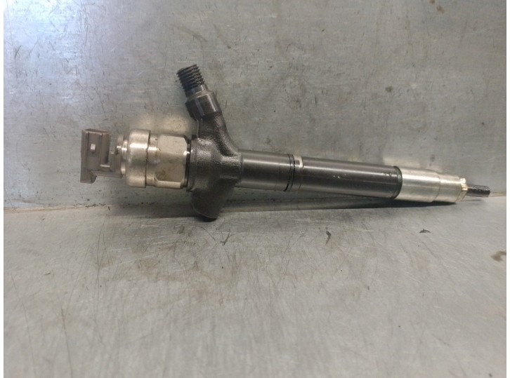 Recambio de inyector para toyota avensis berlina (t25) 2.2 d-4d cat referencia OEM IAM 236700R160 236700R160 DENSO