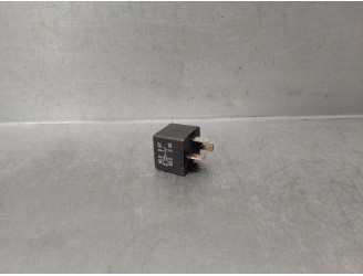 Recambio de rele para audi a4 avant (8ed) 2.0 tdi referencia OEM IAM 8D0951253A RELE 373 
