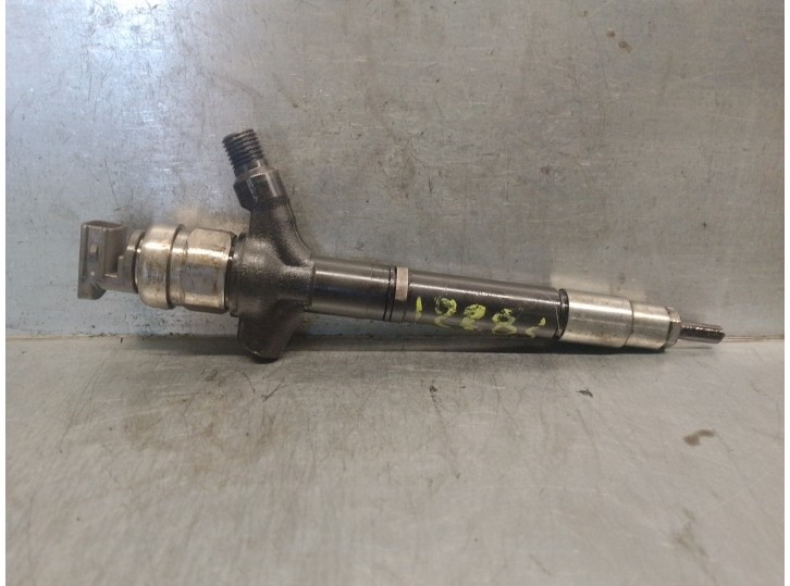 Recambio de inyector para toyota avensis berlina (t25) 2.2 d-4d cat referencia OEM IAM 236700R160 236700R160 DENSO