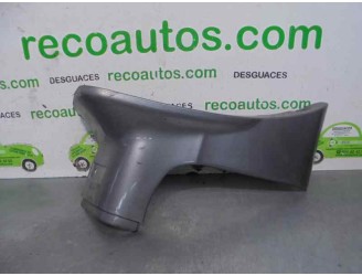 Recambio de molduras delanteras para kia carens 1.8 cat referencia OEM IAM OK2C050RN3 