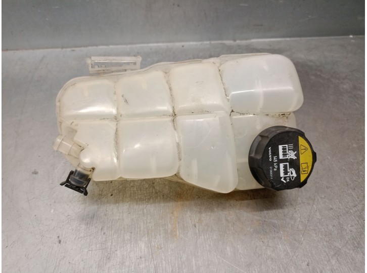 Recambio de deposito expansion para volvo v40 hatchback (525) d3 referencia OEM IAM 31338764  