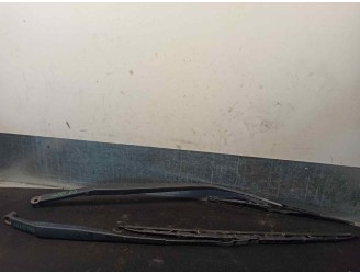 Recambio de brazo limpia delantero derecho para toyota previa (r30) 2.0 turbodiesel cat referencia OEM IAM 8521220420  