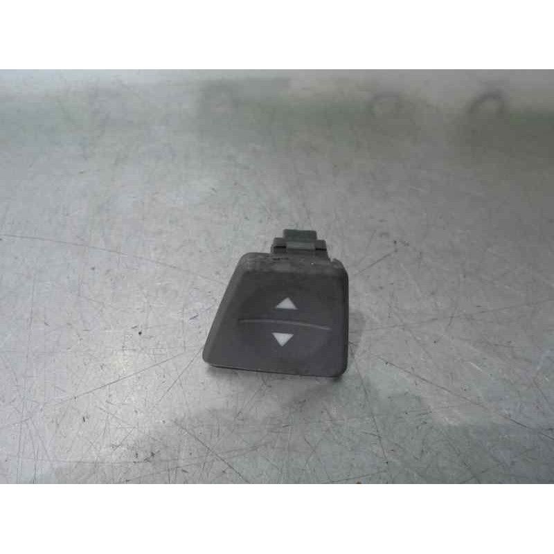 Recambio de mando elevalunas delantero izquierdo para fiat panda (169) 1.2 cat referencia OEM IAM 735360837  