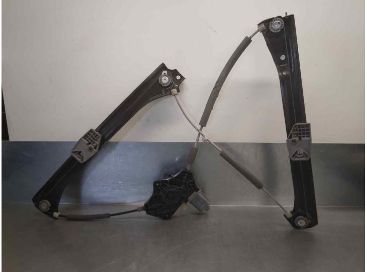 Recambio de elevalunas delantero izquierdo para skoda superb (3v3) active referencia OEM IAM 5Q0959801B 2 PINES 5 PUERTAS