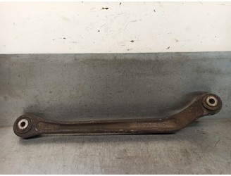 Replacement of right rear lower suspension arm for Mercedes-Benz E-Class (W211) Saloon 2.2 CDI CAT OEM IAM reference A