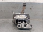 Replacement of right engine mount for Seat Leon ST (5F8) 1.4 TGI OEM IAM reference 5WA199262D 5WA199262D 