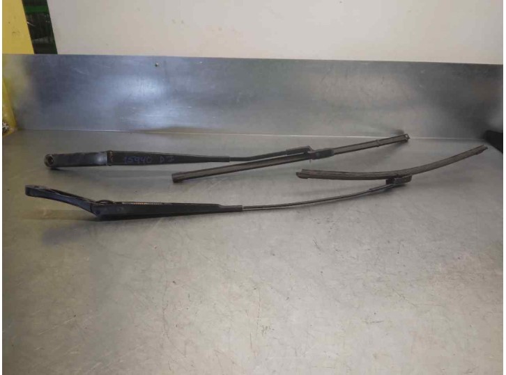 Replacement front right wiper arm for Skoda Superb (3V3) Active OEM IAM reference 3V1955410 