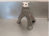 Replacement engine mount for Audi A4 Avant (8ED) 2.0 TDI OEM IAM reference 8E0199308AF 89901 