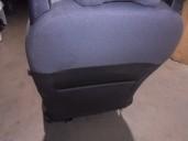 Recambio de asiento delantero izquierdo para land rover discovery v6 td edition 60 yrs referencia OEM IAM 4088364 TELA GRIS 5 PU