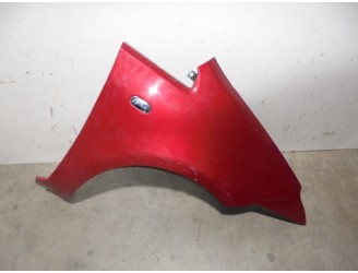 Recambio de aleta delantera derecha para ford focus c-max (cap) 2.0 tdci cat referencia OEM IAM 1474083 ROJA 