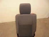 Recambio de asientos trasero izquierdo para land rover discovery v6 td edition 60 yrs referencia OEM IAM 4088375 TELA GRIS 5 PUE