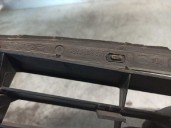 Recambio de rejilla delantera para ford mondeo berlina (gd) 1.8 16v cat referencia OEM IAM 96BG8200 