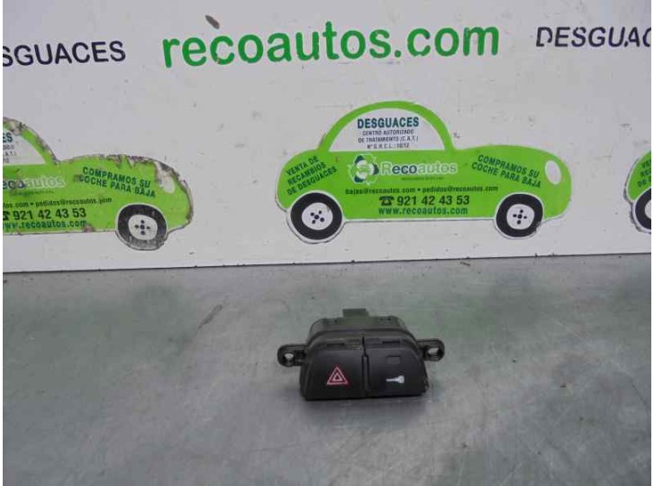 Replacement hazard warning switch for Alfa Romeo Mito (145) 1.3 JTD CAT OEM IAM reference 156087359 