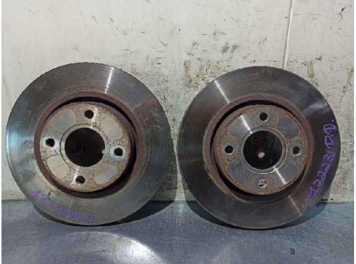 Replacement front brake disc for Ford Mondeo saloon (GD) 2.5 V6 24v cat OEM IAM reference 5026785 