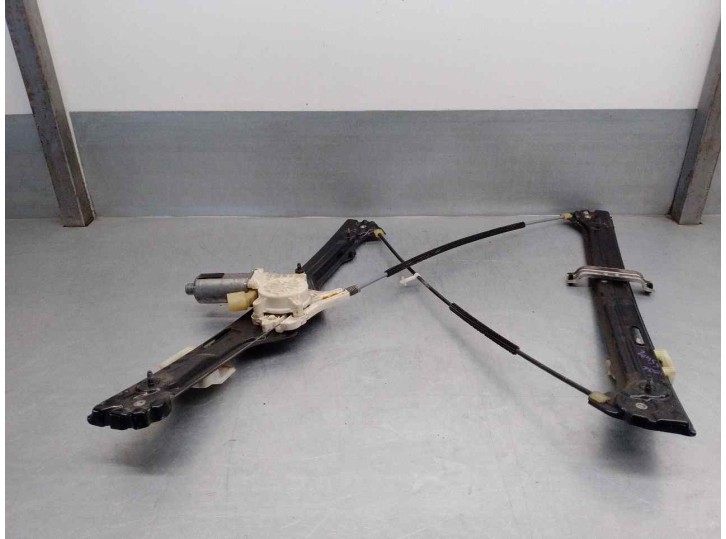 Recambio de elevalunas delantero derecho para bmw x5 (e70) 3.0 turbodiesel cat referencia OEM IAM 51337166380 6 PINES 5 PUERTAS