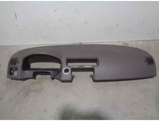 Recambio de salpicadero para volvo c30 2.4 20v diesel referencia OEM IAM  GRIS 