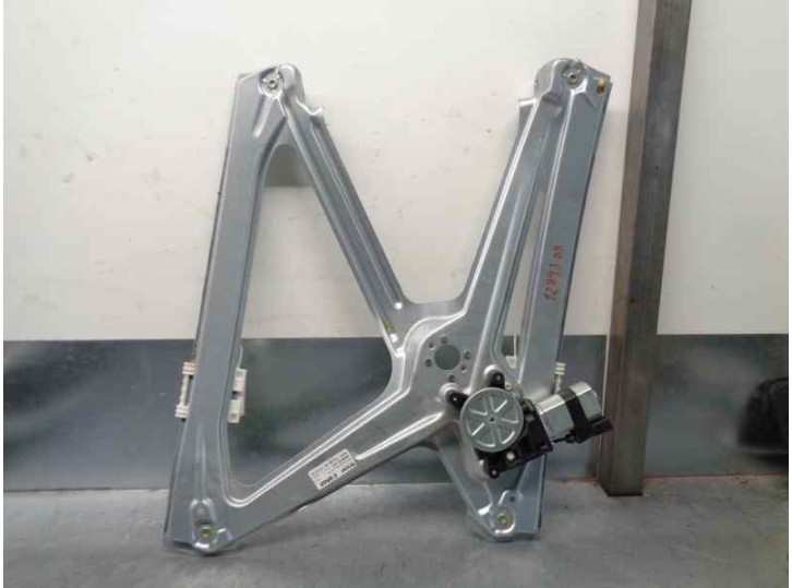 Recambio de elevalunas delantero derecho para smart coupe 1.0 cat referencia OEM IAM 4517200446 2 PINES 3 PUERTAS