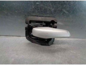 Recambio de maneta interior delantera derecha para smart coupe 1.0 cat referencia OEM IAM A4517600261  