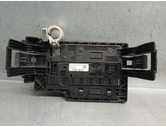 Recambio de caja reles / fusibles para seat arona (kj7, kjp) 1.0 tsi referencia OEM IAM 2Q0937548D 19797000002 E10653600