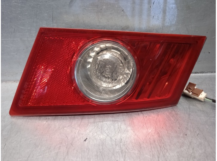 Recambio de piloto trasero izquierdo para chevrolet epica 2.0 diesel cat referencia OEM IAM 96434727 DE PORTON 4 PUERTAS